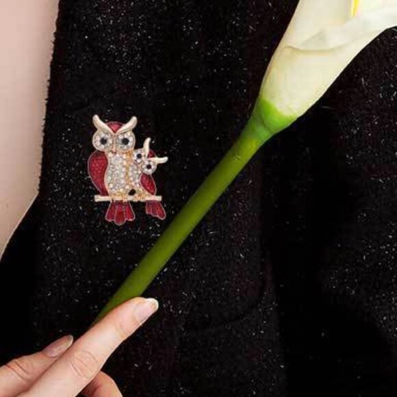 Rhinestone Owl Brooch - Picture 3 of 4